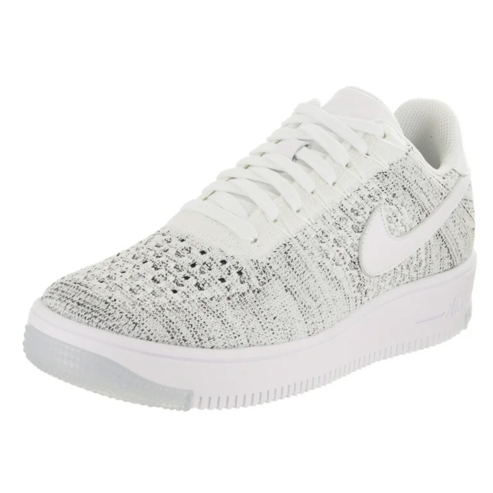 Nike Women's AF1 Flyknit Low Casual Shoe, Size: 7.5, White